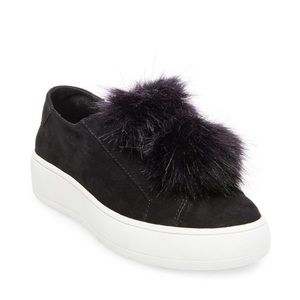 Steve Madden Bryanne Pom Pom Sneaker Black. Size 7